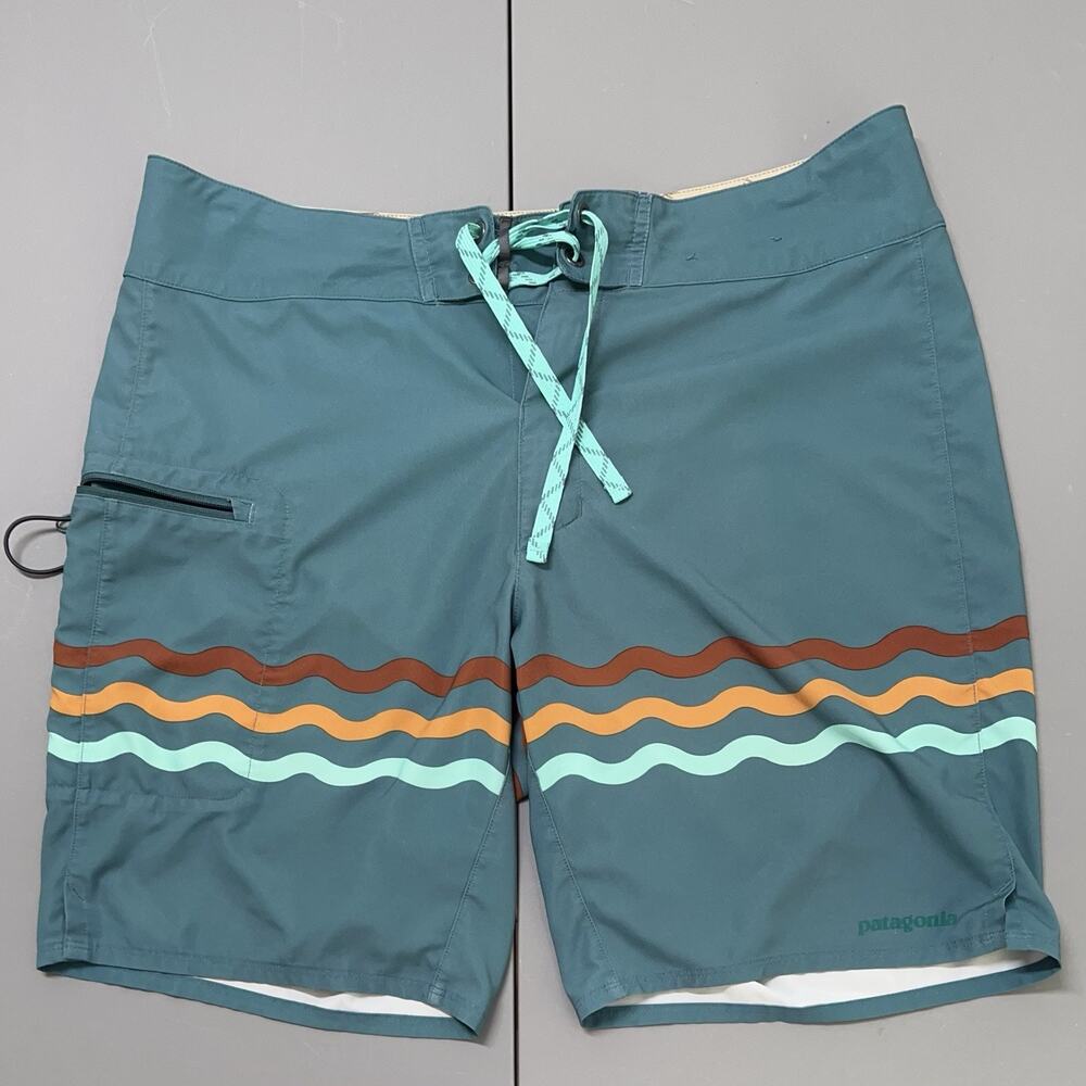 Patagonia Board Shorts Men 33 Green Stretch Planing 9" inseam Swimming Surfing